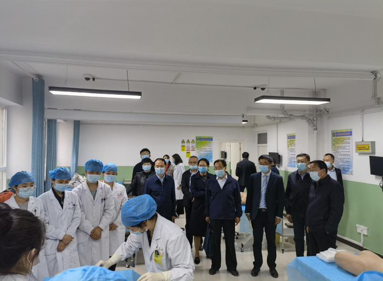 72d70343fee94ca0b0834fad82180fc0.jpg 校党委常委班子2.jpg